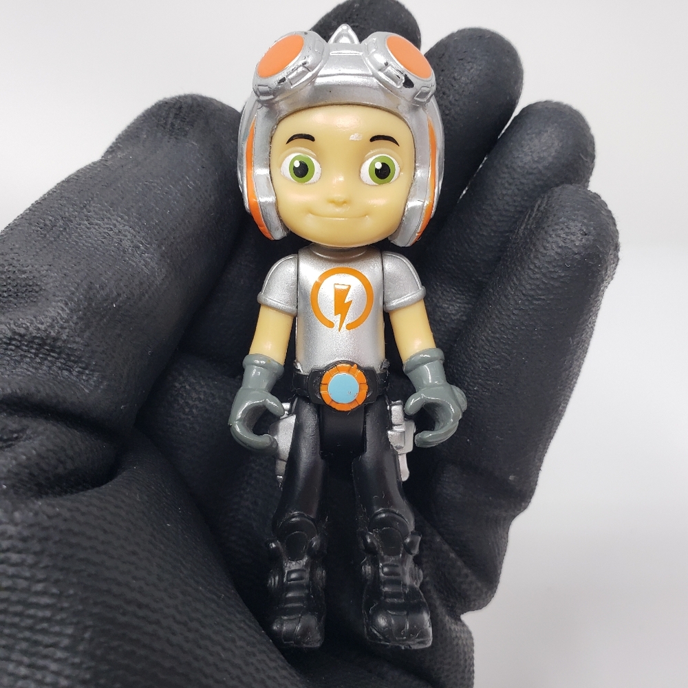 Nickolodeon Rusty Rivet Rivets Toy Action Figure - Picture 16 of 16
